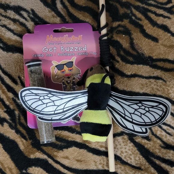 Cat Toy Catnip Bee Get Buzzed ...... New! - Picture 2 of 3